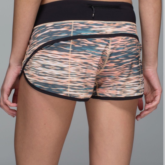 Lululemon Run: Speed Short Tiger Water Multi/Black Size 6 - Picture 1 of 8